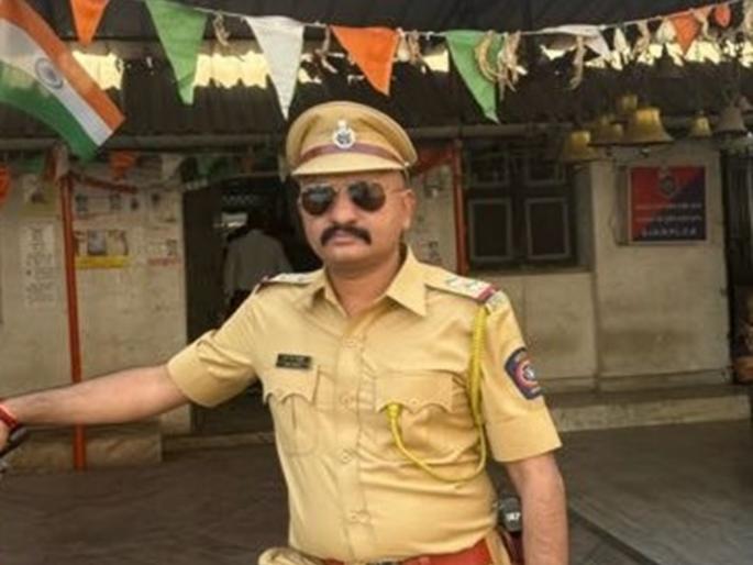 Ranjit Kasle dismissed, constable and driver suspended; but what about cyber police officers? | रणजीत कासले बडतर्फ, हवालदार अन् चालकही निलंबीत; पण सायबरच्या ठाणेदारांचे काय? 