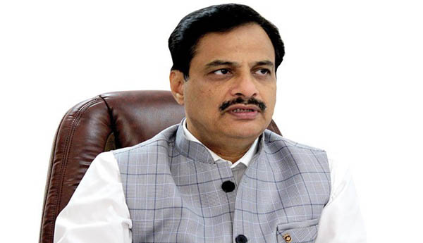 Remove teacher problems; Submit Report -Dr. Ranjeet Patil | शिक्षकांच्या समस्या निकाली काढा; अहवाल सादर करा - पालकमंत्री डॉ. रणजित पाटील Remove teacher problems; Submit Report -Dr. Ranjeet Patil | शिक्षकांच्या समस्या निकाली काढा; अहवाल सादर करा - पालकमंत्री डॉ. रणजित पाटील