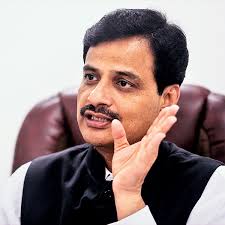 Immediate panchnama for damaged crops caused by hail - Dr. Ranjeet Patil | गारपिटीमुळे झालेल्या नुकसानग्रस्त पिकांचे तत्काळ पंचनामे करा - पालकमंत्री रणजित पाटील