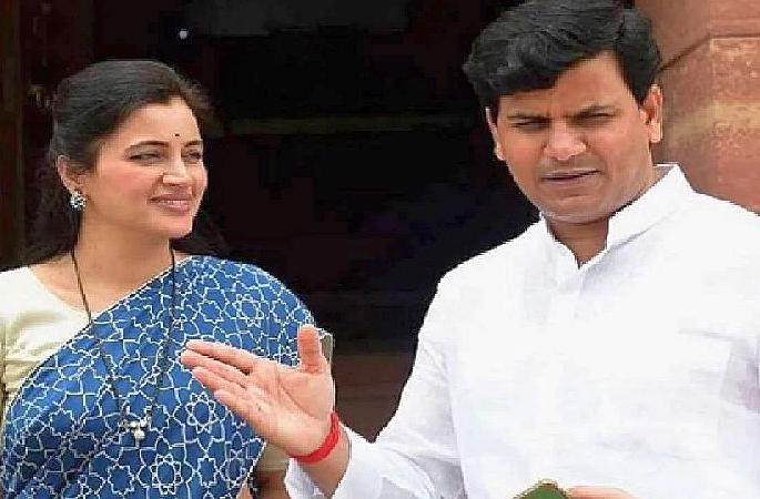 ADG inquires into Ravi Rana's complaint against police | ‘त्या’ तक्रारीची एडीजींकडून चौकशी; गृहमंत्रालयाकडे सोपविला जाणार अहवाल ADG inquires into Ravi Rana's complaint against police | ‘त्या’ तक्रारीची एडीजींकडून चौकशी; गृहमंत्रालयाकडे सोपविला जाणार अहवाल