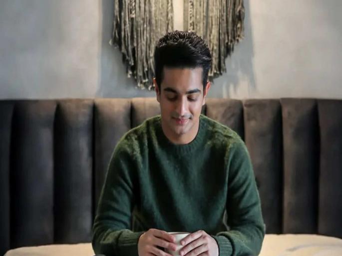 Ranveer Allahabadia shared a post amidst the controversy after getting death threats | "त्यांना मला मारायचे आहे, आईच्या क्लिनिकमध्ये पेशंट बनून..."; रणवीर अलाहाबादियाच्या पोस्टने खळबळ Ranveer Allahabadia shared a post amidst the controversy after getting death threats | "त्यांना मला मारायचे आहे, आईच्या क्लिनिकमध्ये पेशंट बनून..."; रणवीर अलाहाबादियाच्या पोस्टने खळबळ