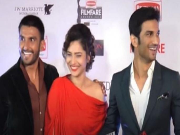 Ranveer Singh was flirting with Ankita Lokhande in front of Sushant Singh Rajput see how the actor was furious | Throwback Video : सुशांतसमोर अंकितासोबत फ्लर्ट करत होता रणवीर सिंह, बघून भडकला होता अभिनेता Ranveer Singh was flirting with Ankita Lokhande in front of Sushant Singh Rajput see how the actor was furious | Throwback Video : सुशांतसमोर अंकितासोबत फ्लर्ट करत होता रणवीर सिंह, बघून भडकला होता अभिनेता