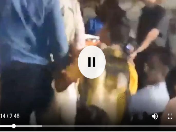 Ravasaheb argued in two groups from the speech of demon, stopped the Speaker while addressing the Speaker | Video: रावसाहेब दानवेंच्या भाषणावरुन दोन गटांत वाद, आमदारास भाषण करताना रोखले Ravasaheb argued in two groups from the speech of demon, stopped the Speaker while addressing the Speaker | Video: रावसाहेब दानवेंच्या भाषणावरुन दोन गटांत वाद, आमदारास भाषण करताना रोखले