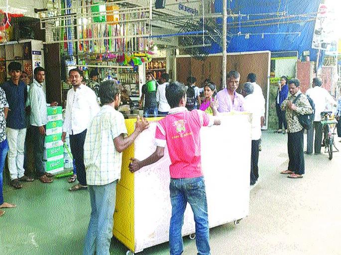 Action against those who misuse marginal space | मार्जिनल स्पेसचा गैरवापर करणाऱ्यांवर कारवाई