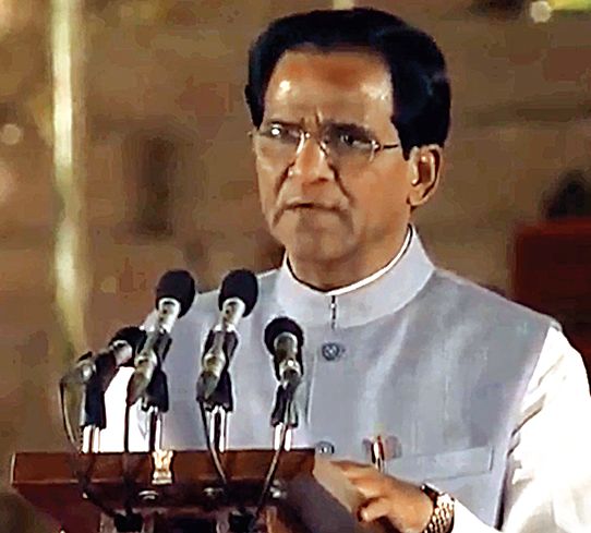 Monarch's Political Journey to the Union Minister of State for the Sarpanch! | दानवे यांचा राजकीय प्रवास सरपंच ते केंद्रीय राज्यमंत्री! Monarch's Political Journey to the Union Minister of State for the Sarpanch! | दानवे यांचा राजकीय प्रवास सरपंच ते केंद्रीय राज्यमंत्री!