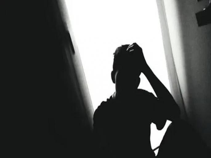 Shocking! Woman sexually assaulted to a minor boy | धक्कादायक! महिलेने केला अल्पवयीन मुलावर लैंगिक अत्याचार Shocking! Woman sexually assaulted to a minor boy | धक्कादायक! महिलेने केला अल्पवयीन मुलावर लैंगिक अत्याचार