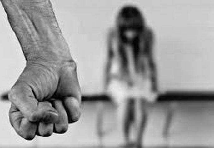Sexual abuse of a minor girl | अल्पवयीन मुलीवर लैंगिक अत्याचार Sexual abuse of a minor girl | अल्पवयीन मुलीवर लैंगिक अत्याचार