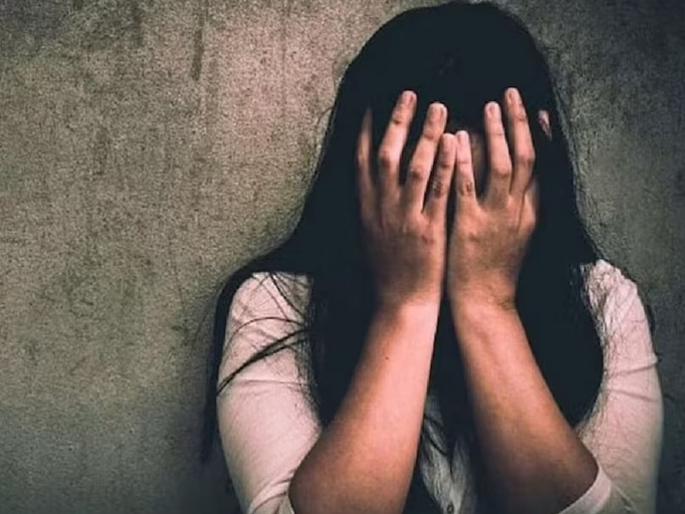 BSF jawan's wife raped by brother-in-law, video recorded | बीएसएफमध्ये असलेल्या जवानाच्या पत्नीवर दिरांनी केला बलात्कार, व्हिडीओ काढून... BSF jawan's wife raped by brother-in-law, video recorded | बीएसएफमध्ये असलेल्या जवानाच्या पत्नीवर दिरांनी केला बलात्कार, व्हिडीओ काढून...