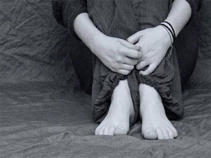 three youths kidnapped a minor girl, sexually assaulted her and shot a video In Rajasthan | धक्कादायक! अल्पवयीन मुलीचे 3 तरुणांनी अपहरण केले, बलात्कार केला, व्हिडिओ बनवून धमकी दिली three youths kidnapped a minor girl, sexually assaulted her and shot a video In Rajasthan | धक्कादायक! अल्पवयीन मुलीचे 3 तरुणांनी अपहरण केले, बलात्कार केला, व्हिडिओ बनवून धमकी दिली