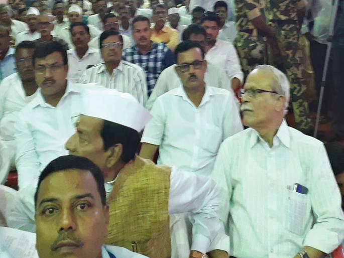 Opposition to Mumbai-chemical refinery pipeline project | मुंबई-रसायनी रिफायनरी पाईपलाईन प्रकल्पास विरोध