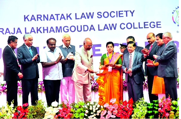 Belgaum: Academic work of KLS praiseworthy President: Amrut Mahotsav ceremony in Belgaum | बेळगाव : ‘केएलएस’चे शैक्षणिक कार्य गौरवास्पद राष्ट्रपती : बेळगाव येथे अमृतमहोत्सवी सोहळा