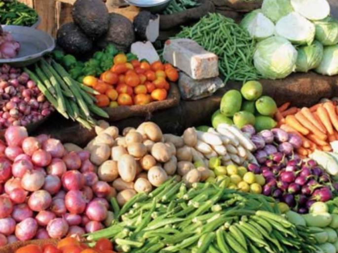 in mumbai inflation in vegetables price housewifes budget collapsed | भाजीपाल्याने खाल्ला भाव, गृहिणींचे बजेट कोलमडले; खर्चाचा ताळमेळ बसेना in mumbai inflation in vegetables price housewifes budget collapsed | भाजीपाल्याने खाल्ला भाव, गृहिणींचे बजेट कोलमडले; खर्चाचा ताळमेळ बसेना
