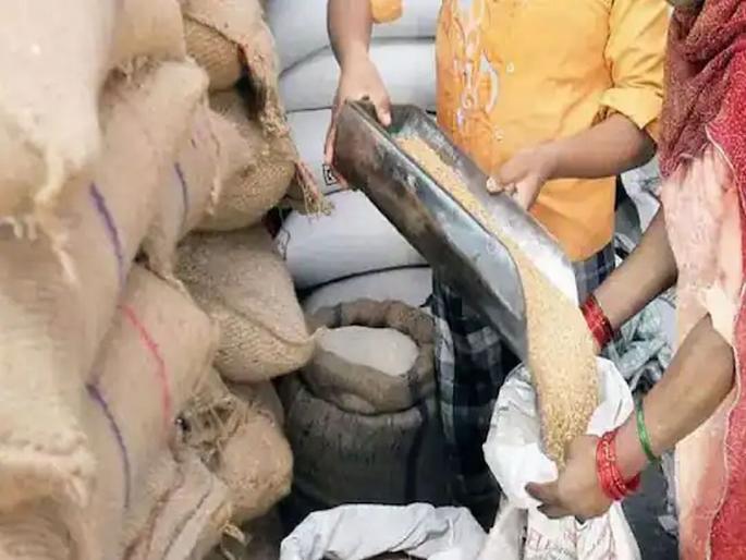 Ration Scheme In Punjab: Looting in the name of free ration in Punjab, 24 thousand dead also get grain, bogus ration card also rampant | पंजाबमध्ये मोफत रेशनच्या नावाखाली लुटालूट, २४ हजार मृतांनाही मिळतं धान्य, बोगस रेशन कार्डचाही सुळसुळाट  Ration Scheme In Punjab: Looting in the name of free ration in Punjab, 24 thousand dead also get grain, bogus ration card also rampant | पंजाबमध्ये मोफत रेशनच्या नावाखाली लुटालूट, २४ हजार मृतांनाही मिळतं धान्य, बोगस रेशन कार्डचाही सुळसुळाट