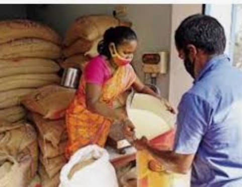 Ration Shop: If there is wheat, there is no dal | स्वस्त धान्य दुकान : गहू आला तर डाळ नाही
