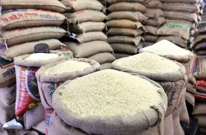 12.72 poor get free foodgrains in Akola district | अकोला जिल्ह्यात १२.७२ गरिबांना मिळाले मोफत धान्य !
