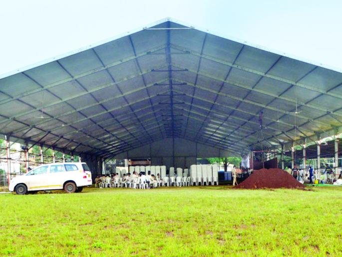 Police arrange for open CM's nose, bifurcation open for CM's meeting | मुख्यमंत्र्यांच्या सभेसाठी पोलीस बंदोबस्त, नाक्यावरील दुभाजक खुले Police arrange for open CM's nose, bifurcation open for CM's meeting | मुख्यमंत्र्यांच्या सभेसाठी पोलीस बंदोबस्त, नाक्यावरील दुभाजक खुले