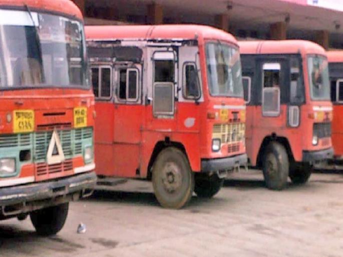 225 buses reserved from Ratnagiri division for Lok Sabha elections | लोकसभा निवडणूकीसाठी रत्नागिरी विभागातून २२५ बसेस आरक्षित  225 buses reserved from Ratnagiri division for Lok Sabha elections | लोकसभा निवडणूकीसाठी रत्नागिरी विभागातून २२५ बसेस आरक्षित