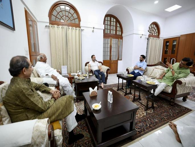 Uddhav Thackeray met Congress Rahul Gandhi, Mallikarjun Kharge; Discussion on maharashtra assembly elections | उद्धव ठाकरेंनी घेतली राहुल गांधी, मल्लिकार्जुन खरगेंची भेट; जागा वाटपावर चर्चा? Uddhav Thackeray met Congress Rahul Gandhi, Mallikarjun Kharge; Discussion on maharashtra assembly elections | उद्धव ठाकरेंनी घेतली राहुल गांधी, मल्लिकार्जुन खरगेंची भेट; जागा वाटपावर चर्चा?