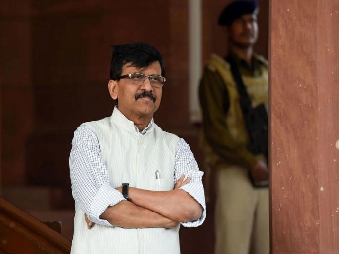 shiv sena mp sanjay raut slams modi government over farm laws and farmers protest | दिल्लीऐवजी सीमेवर खिळे ठोकले असते, तर चीननं घुसखोरी केली नसती- संजय राऊत shiv sena mp sanjay raut slams modi government over farm laws and farmers protest | दिल्लीऐवजी सीमेवर खिळे ठोकले असते, तर चीननं घुसखोरी केली नसती- संजय राऊत