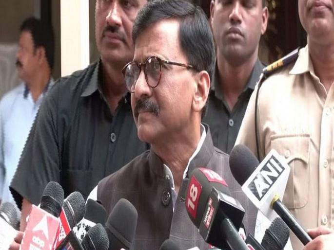 We lost 100 seats due to pressure from the Commission; Sanjay Raut attack on BJP | आयोगाच्या दबावामुळे आमच्या १०० जागा गेल्या; संजय राऊतांचा भाजपावर घणाघात