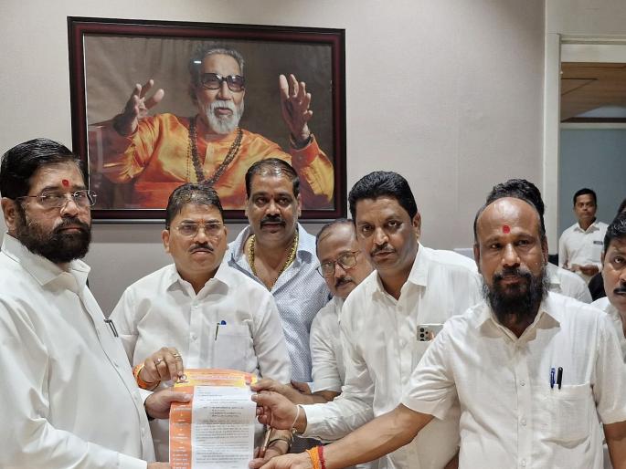 Auto Passing Delay Penalty; Konkan Rickshaw Taxi Federation met the Chief Minister Eknath Shinde | रिक्षा पासिंग विलंब दंड; कोकण रिक्षा टॅक्सी महासंघाने घेतली मुख्यमंत्र्यांची भेट Auto Passing Delay Penalty; Konkan Rickshaw Taxi Federation met the Chief Minister Eknath Shinde | रिक्षा पासिंग विलंब दंड; कोकण रिक्षा टॅक्सी महासंघाने घेतली मुख्यमंत्र्यांची भेट