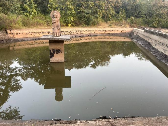 Two daughters die in front of their father after drowning in a lake incident of Jetwan tourist place, the accident happened due to tripping in the mud | तलावात बुडून वडिलांसमोर दोन मुलींचा मृत्यू; जेतवन पर्यटनस्थळाची घटना, गाळात फसल्याने झाला घात Two daughters die in front of their father after drowning in a lake incident of Jetwan tourist place, the accident happened due to tripping in the mud | तलावात बुडून वडिलांसमोर दोन मुलींचा मृत्यू; जेतवन पर्यटनस्थळाची घटना, गाळात फसल्याने झाला घात