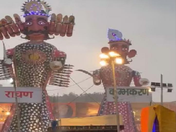Rain lashed many places including Delhi on Dussehra, Ravana got soaked instead of burning | दिल्लीसह अनेक ठिकाणी दसऱ्याला पावसाचा धुमाकूळ, रावण जळण्याऐवजी भिजला Rain lashed many places including Delhi on Dussehra, Ravana got soaked instead of burning | दिल्लीसह अनेक ठिकाणी दसऱ्याला पावसाचा धुमाकूळ, रावण जळण्याऐवजी भिजला