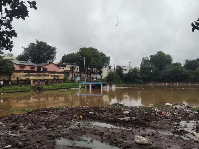Flood water entered two villages in Raver taluka | रावेर तालुक्यातील दोन गावात शिरले पुराचे पाणी  Flood water entered two villages in Raver taluka | रावेर तालुक्यातील दोन गावात शिरले पुराचे पाणी