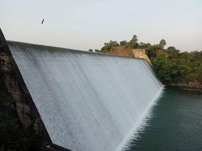 15-year-old boy dies after drowning in Ravet dam | रावेत बंधाऱ्यात बुडून १५ वर्षीय मुलाचा मृत्यू 15-year-old boy dies after drowning in Ravet dam | रावेत बंधाऱ्यात बुडून १५ वर्षीय मुलाचा मृत्यू
