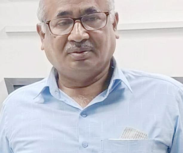 Dr. of Solapur University on creation of media dictionary of central government. Ravindra Chincholkar | केंद्र सरकारच्या माध्यम शब्दकोश निर्मितीवर सोलापूर विद्यापीठाचे डॉ. रविंद्र चिंचोलकर