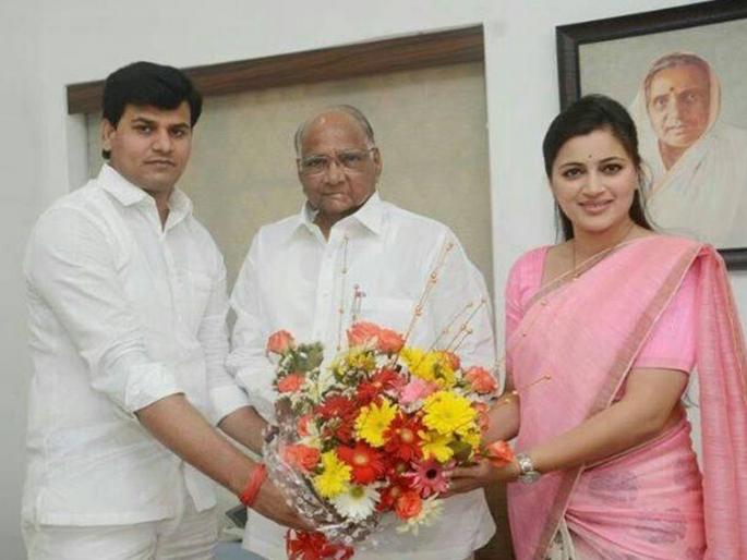 Navneet Rana told Sharad Pawar while joining BJP; Strong reply from Ravi Rana Amravati lok sabha election maharashtra | नवनीत राणांनी भाजपात जाताना शरद पवारांनाही सांगितलेले; रवी राणांचे जोरदार प्रत्यूत्तर Navneet Rana told Sharad Pawar while joining BJP; Strong reply from Ravi Rana Amravati lok sabha election maharashtra | नवनीत राणांनी भाजपात जाताना शरद पवारांनाही सांगितलेले; रवी राणांचे जोरदार प्रत्यूत्तर