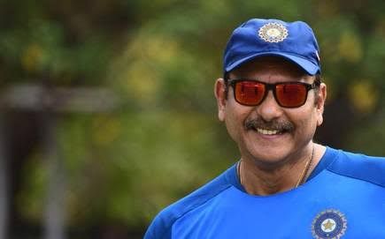 The best wishes Ravi Shastri gives to the Indian team for 2020; Said ... | रवी शास्त्रींनी भारतीय संघाला दिल्या अशा शुभेच्छा; म्हणाले...