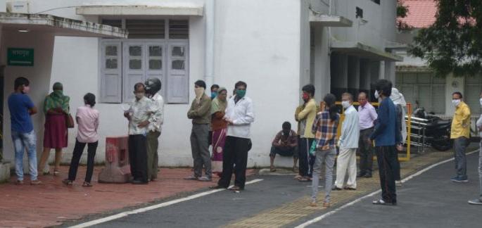 Covid's RTPCR test begins at six centers in Nagpur | नागपुरात सहा केंद्रांवर कोविडची आरटीपीसीआर चाचणी सुरू