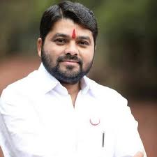 Buldana Ravikant Tupkar candidate of Madha constituency? | बुलडाण्याचे रविकांत तुपकर माढा मतदारसंघाचे उमेदवार? Buldana Ravikant Tupkar candidate of Madha constituency? | बुलडाण्याचे रविकांत तुपकर माढा मतदारसंघाचे उमेदवार?