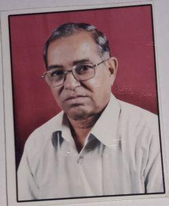 Literature Ravindra Pandhare's novel 'Potamma' in the novel syllabus | साहित्यिक रवींद्र पांढरे यांची ‘पोटमारा’ कादंबरी अभ्यासक्रमात Literature Ravindra Pandhare's novel 'Potamma' in the novel syllabus | साहित्यिक रवींद्र पांढरे यांची ‘पोटमारा’ कादंबरी अभ्यासक्रमात