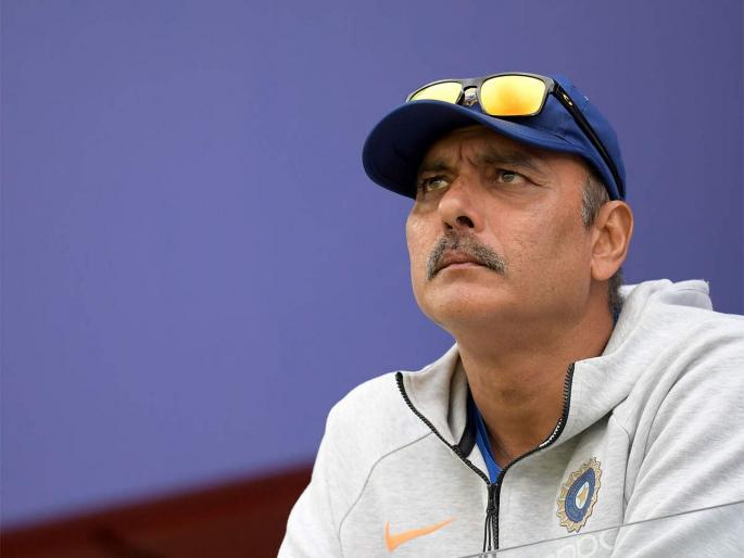 India vs West Indies: Ravi Shastri shares photo on social media, netizens trolled him | India vs West Indies : रवी शास्त्रींनी सोशल मीडियावर केला फोटो शेअर, नेटिझन्सना मिळालं आयतं कोलीत