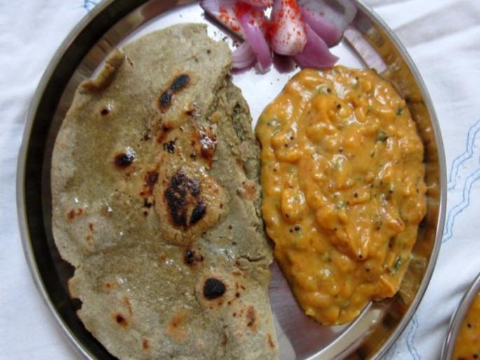 special recipe for spicy lovers : Ravan Pithal | तिखट आवडणाऱ्यांसाठी खास तेजतर्रार रावण पिठलं ! special recipe for spicy lovers : Ravan Pithal | तिखट आवडणाऱ्यांसाठी खास तेजतर्रार रावण पिठलं !