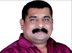 Fear of Konkan becoming Malin due to illegal mining! Criticism of Atul Ravrane; Implement Gadgil Committee Report Lokmat News Network Kankavali: Illegal silica mining started in large numbers in Sindhudurg. At the foot of Salwa mountain in Vaibhavwadi | बेकायदा मायनिंगमुळे कोकणचा माळीन होण्याची भिती !,अतुल रावराणे यांची टीका Fear of Konkan becoming Malin due to illegal mining! Criticism of Atul Ravrane; Implement Gadgil Committee Report Lokmat News Network Kankavali: Illegal silica mining started in large numbers in Sindhudurg. At the foot of Salwa mountain in Vaibhavwadi | बेकायदा मायनिंगमुळे कोकणचा माळीन होण्याची भिती !,अतुल रावराणे यांची टीका