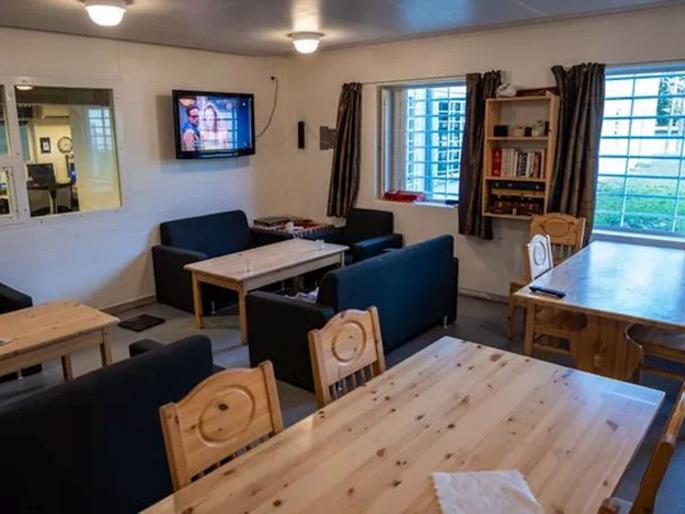 Nordic prison cells go viral tweeple says they look better than our homes | काय सांगता राव! अनोख्या तुरूंगाचे फोटो पाहून नेटकरी म्हणाले, 'हे तर आमच्या घरापेक्षा भारीये'.... Nordic prison cells go viral tweeple says they look better than our homes | काय सांगता राव! अनोख्या तुरूंगाचे फोटो पाहून नेटकरी म्हणाले, 'हे तर आमच्या घरापेक्षा भारीये'....