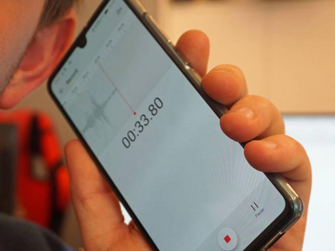 Beware! Call recording can be expensive, know what the HC said | सावधान! कॉल रेकॉर्ड करणे महागात पडू शकते, जाणून घ्या हायकोर्ट काय म्हणाले Beware! Call recording can be expensive, know what the HC said | सावधान! कॉल रेकॉर्ड करणे महागात पडू शकते, जाणून घ्या हायकोर्ट काय म्हणाले