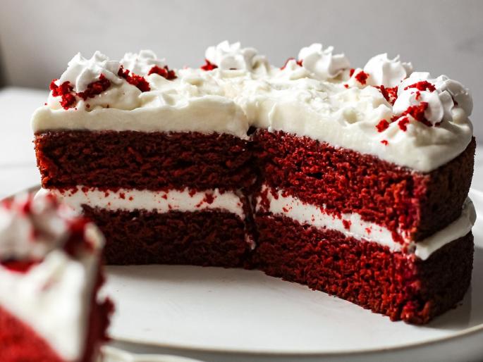 Karnataka issues warning after cancer-causing agents found in 12 bakery cakes | केकमुळे कॅन्सरचा धोका! अन्न सुरक्षा आणि गुणवत्ता विभागाच्या अहवालात मोठा खुलासा Karnataka issues warning after cancer-causing agents found in 12 bakery cakes | केकमुळे कॅन्सरचा धोका! अन्न सुरक्षा आणि गुणवत्ता विभागाच्या अहवालात मोठा खुलासा