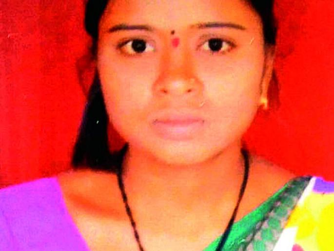 Buldhana: The sharp knife cut and murdered by the weapon in the marriage at Ratnagiri in Ratnagiri | बुलडाणा : दाताळा येथे विवाहितेची धारदार शस्त्राने गळा चिरून हत्या