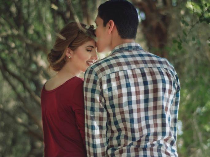How to spice up your relationship again | या 5 गोष्टींच्या मदतीने परत मिळवा नात्यातील हरवलेला रोमान्स