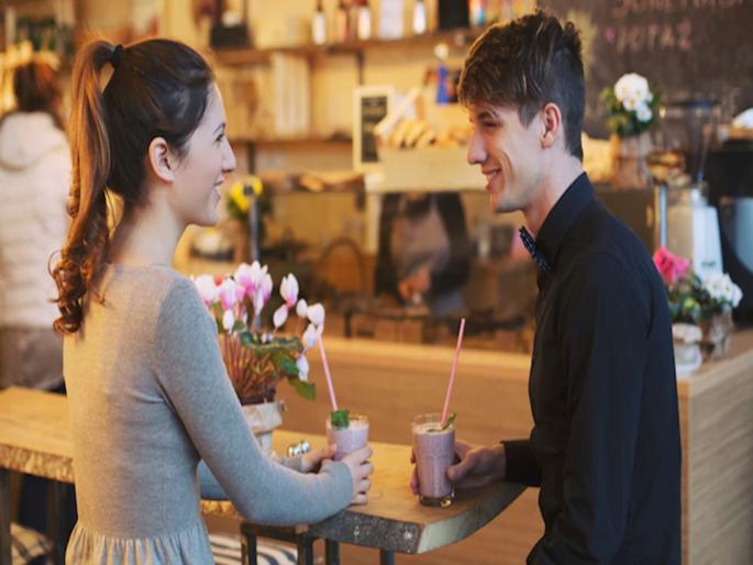 Remember these 4 things before expressing love with your Partner | पार्टनरसमोर आपलं प्रेम व्यक्त करायचंय?; मग 'या' 4 टिप्स फक्त तुमच्यासाठीच... Remember these 4 things before expressing love with your Partner | पार्टनरसमोर आपलं प्रेम व्यक्त करायचंय?; मग 'या' 4 टिप्स फक्त तुमच्यासाठीच...