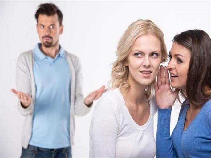 Do not tell your friend these things of your boyfriend | मैत्रिणीसोबत चुकूनही शेअर करू नका पार्टनरच्या 'या' गोष्टी; होऊ शकतं ब्रेकअप Do not tell your friend these things of your boyfriend | मैत्रिणीसोबत चुकूनही शेअर करू नका पार्टनरच्या 'या' गोष्टी; होऊ शकतं ब्रेकअप