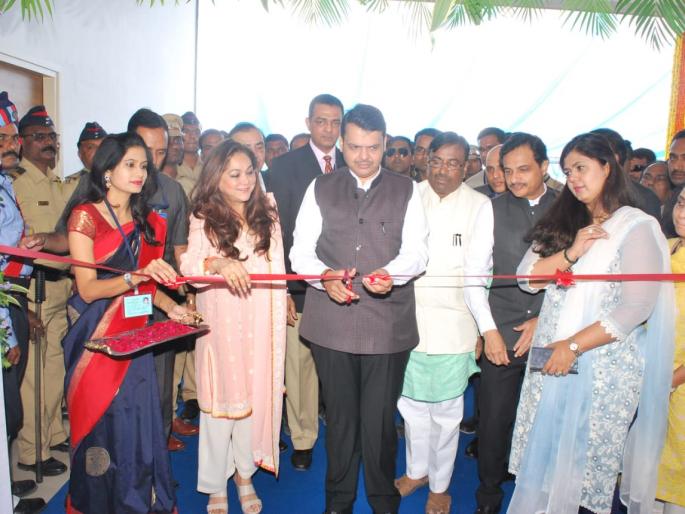 After akola Reliance Cancer's Cancer Hospital in goandia, solapur - Tina Ambani | अकोल्यानंतर गोंदीया, सोलापूरातही रिलायन्सचे कॅन्सर केअर हॉस्पिटल - टीना अंबानी After akola Reliance Cancer's Cancer Hospital in goandia, solapur - Tina Ambani | अकोल्यानंतर गोंदीया, सोलापूरातही रिलायन्सचे कॅन्सर केअर हॉस्पिटल - टीना अंबानी