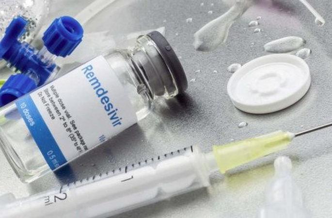 Remdesivir injections : Breaking centre reduces price of remdesivir injections by nearly rs 2000 | Remdesivir injections : दिलासादायक! केंद्र सरकारनं 2 हजार रुपयांनी कमी केली रेमडेसिविरची किंमत