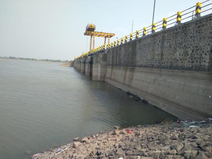 increased anxiety; Only 15 percent water storage in Rena medium project! | चिंता वाढली; रेणा मध्यम प्रकल्पात केवळ १५ टक्के पाणीसाठा ! increased anxiety; Only 15 percent water storage in Rena medium project! | चिंता वाढली; रेणा मध्यम प्रकल्पात केवळ १५ टक्के पाणीसाठा !