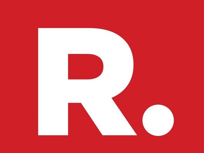 Accusing Arnab Goswami's Republican as rogue channel journalist resigns | लंकेश हत्या प्रकरणाच्या वार्तांकनावर अर्णब गोस्वामीच्या रिपब्लिकनची लाज वाटते असं सांगत पत्रकाराचा राजीनामा Accusing Arnab Goswami's Republican as rogue channel journalist resigns | लंकेश हत्या प्रकरणाच्या वार्तांकनावर अर्णब गोस्वामीच्या रिपब्लिकनची लाज वाटते असं सांगत पत्रकाराचा राजीनामा