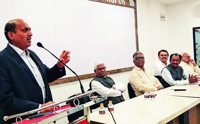 The provisions in Rera are in the interest of the plot holders: Ramesh Prabhu | रेरामधील तरतुदी प्लॉटधारकांच्या हिताच्याच : रमेश प्रभू The provisions in Rera are in the interest of the plot holders: Ramesh Prabhu | रेरामधील तरतुदी प्लॉटधारकांच्या हिताच्याच : रमेश प्रभू